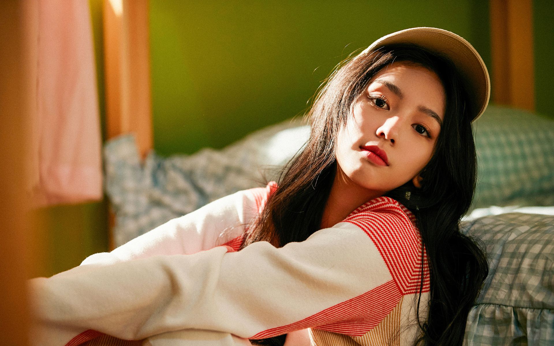 许玮甯|颜色小花吃瘪？周也还要和于正合作？邱泽许玮甯官宣结婚？