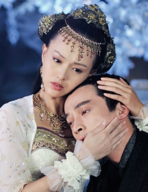 唐嫣|胡歌新剧阵容官宣，唐嫣甘愿成女二，“影后”马伊俐成最大赢家！