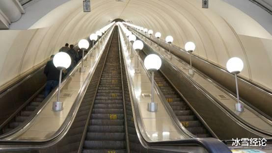 莫斯科地鐵正式完工，中國風設計引熱議，網友吐槽：好像進瞭靈堂-圖2
