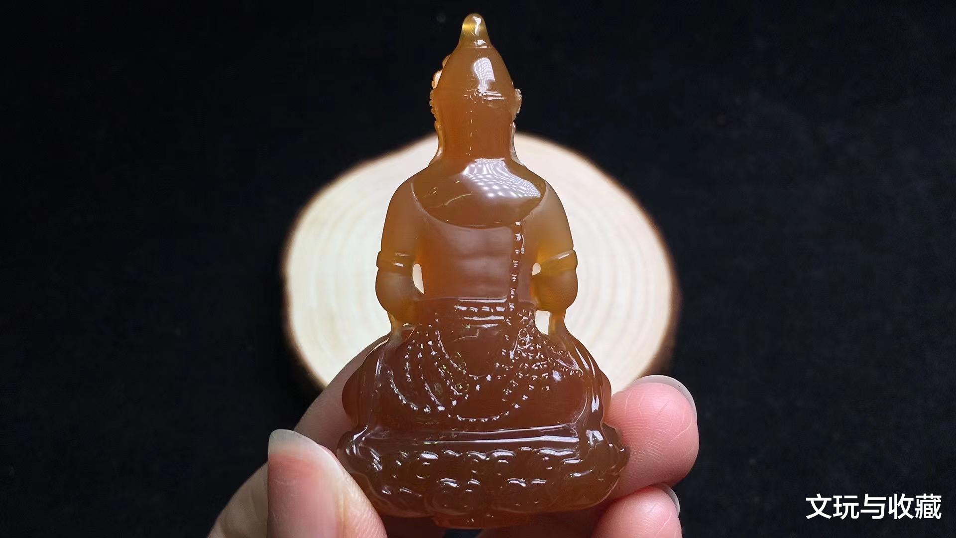 玛瑙|机雕北红玛瑙“度母”，依然慈悲依然端庄，亦没有商业气息