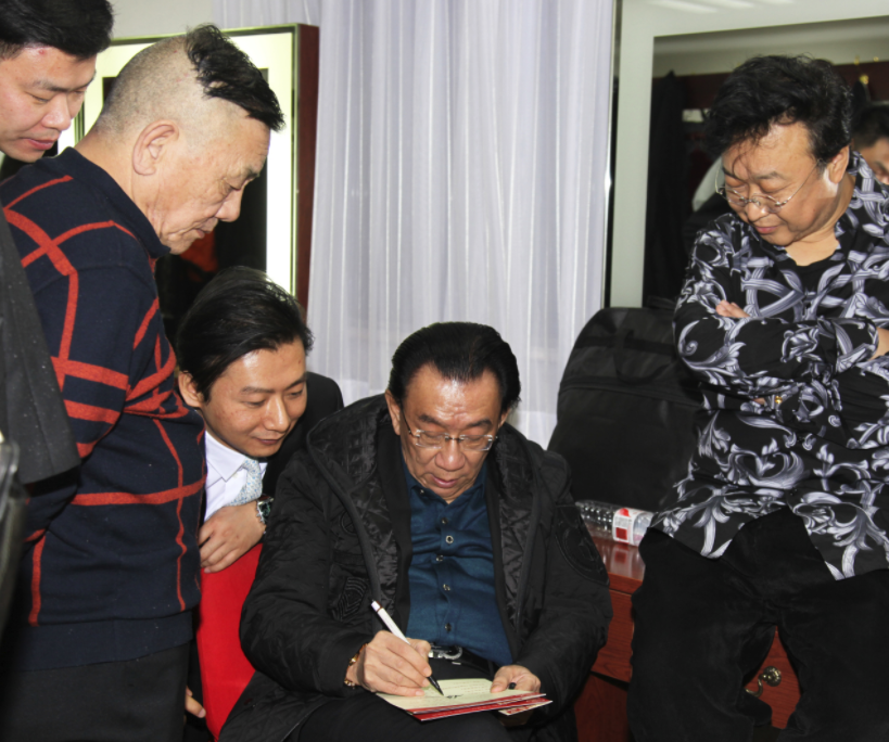 侯耀华|捐款30元被嘲太少？侯耀华追加两笔捐款：6.66元和0.66元！