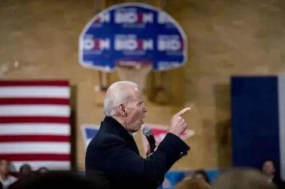 小朱聊育儿|无限通货膨胀，美债上限形同虚设，赌各国不敢反抗，会有人抛售吗