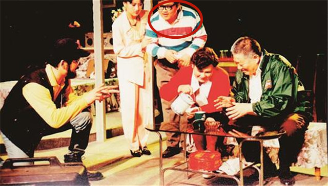 elle风尚大典|演员李铁去世年仅53岁，曾登春晚表演，在《三国演义》扮演刘禅