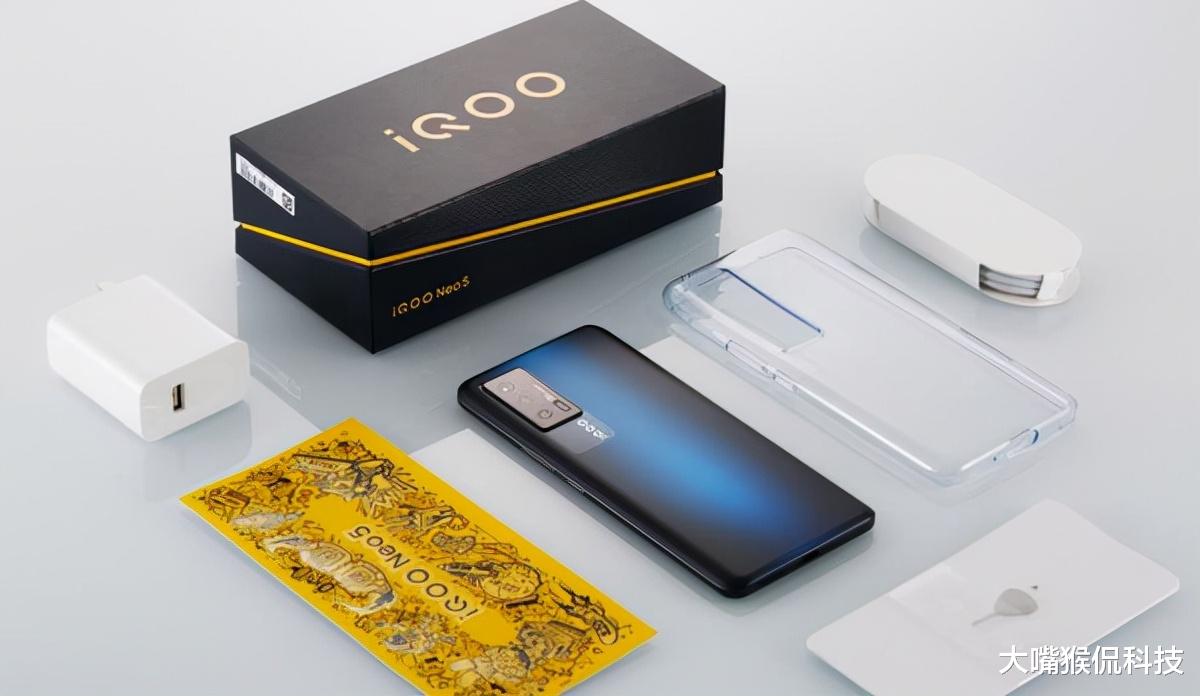iqoo|12G+256G,iqooU5X曝光!6000毫安电池+120hz刷新率