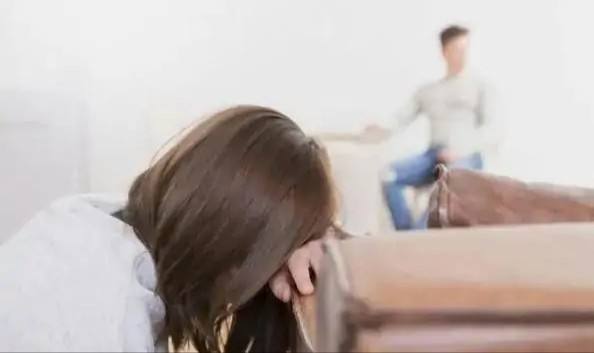 王力宏|王力宏和前妻的离婚事件上热搜：8年的丧偶式婚姻，究竟谁来买单