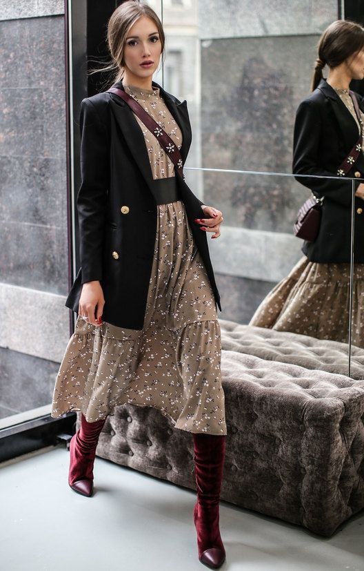 大表姐的时尚圈 秋季不穿碎花裙了？那有点浪费，用来搭这4件外套，时髦又高级