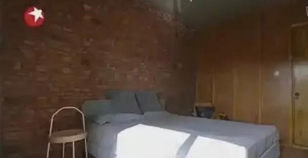 设计师|关于老人花132万改造房子，却得到红砖毛胚房一事，节目组回应了