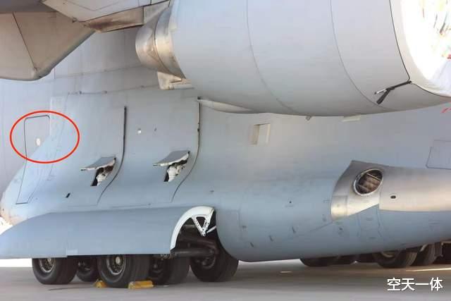 C-17 扒飞机的人本可不死，C17飞行员至少有3次机会救他们，却无动于衷