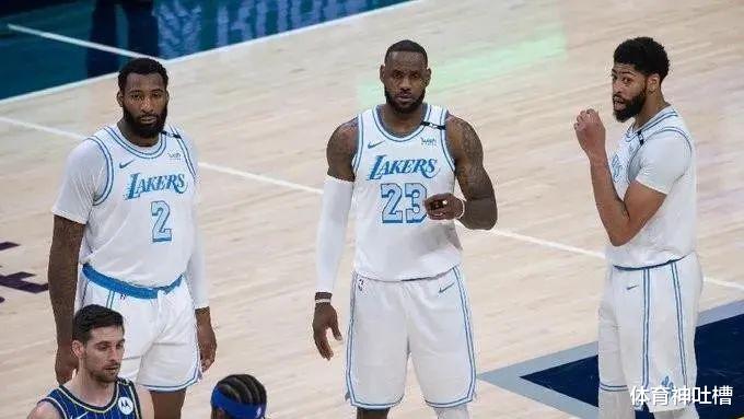 湖人隊|詹姆斯不裝了！全部都給我躲開，這才是湖人最恐怖的地方
