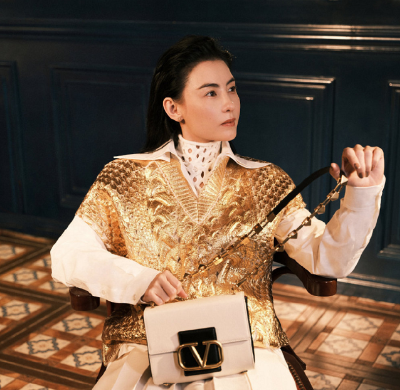 张柏芝|知名女星们同拍杂志写真，何穗表现力备受称赞，41岁张柏芝最意外