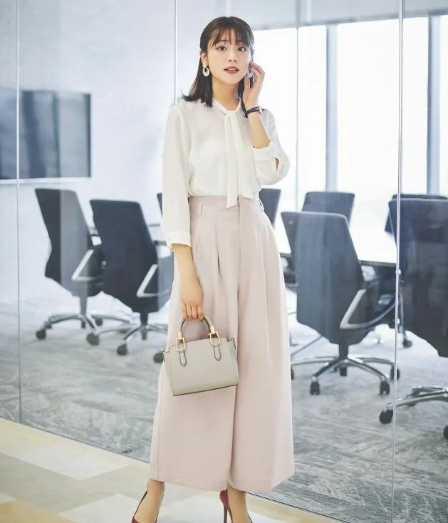 星座|20~30岁女性 轻熟风穿搭示范