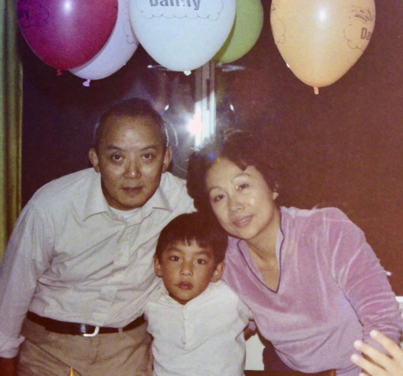 吴彦祖|47岁吴彦祖近况曝光?满脸油光发际线抢镜,网友:撞脸倪大红