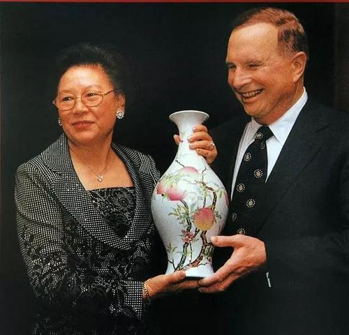 玛瑙|她4150万买下被美国抢走的国宝，无偿献给国家