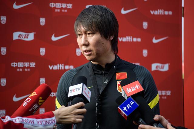 中国队|李铁率队首场正式比赛,CCTV5全程直播,国足赢几球才算及格?