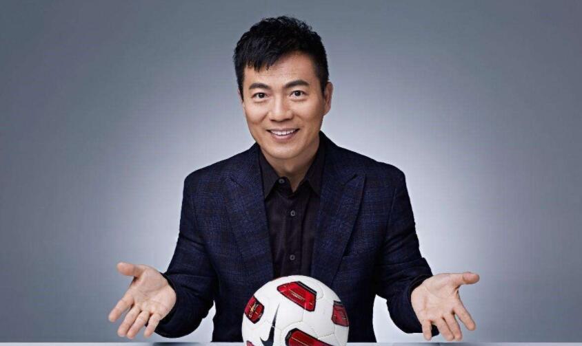 颜骏凌|还是太年轻！黄健翔委婉建议李霄鹏弃用颜骏凌，一帮球迷却不买账