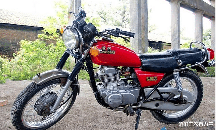 咱们工农有力量 80年代河南柴油机厂制造的摩托车：黄河川崎HK250，有人记得么
