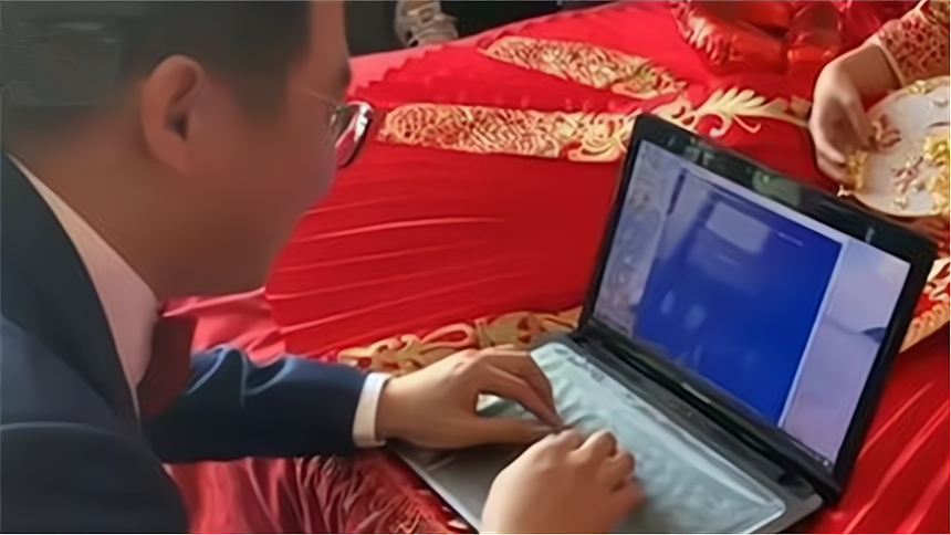 程序员|“理想男友职业”排行榜，高薪程序员输给了三大铁饭碗？原因现实