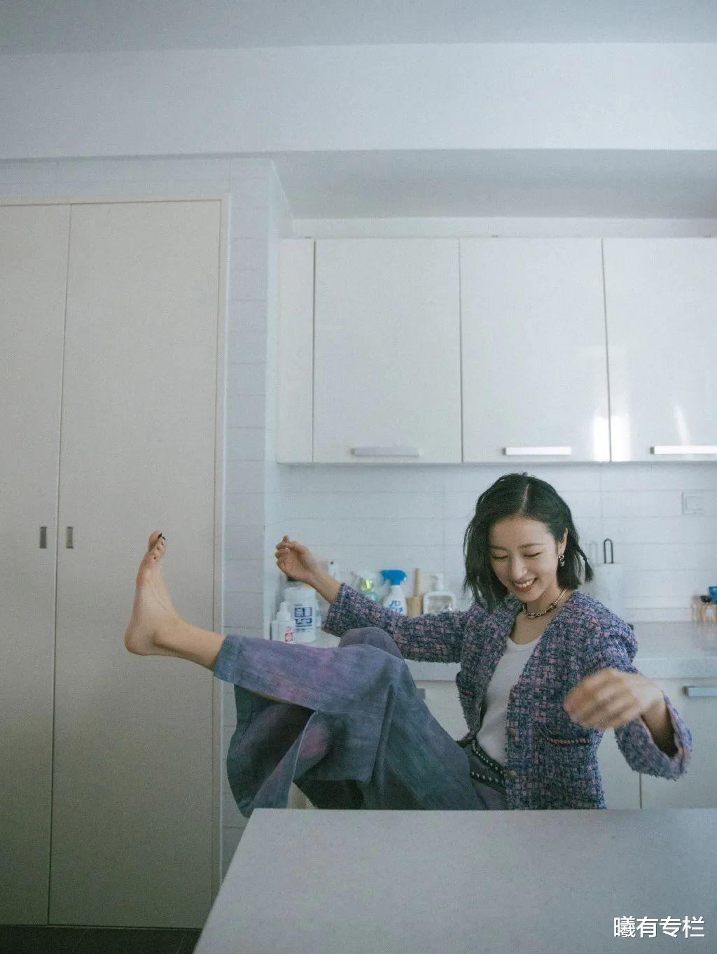 曦有专栏|“真”北漂女孩周雨彤:一个在厨房里拍大片的时尚博主