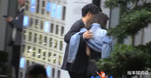 李湘|李湘被曝携神秘男子同住酒店，贴心帮其整理衣服，疑似早前的男子