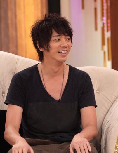 国籍|内地的方便，成功地把台湾歌手信，从不用手机变成了手机成瘾者