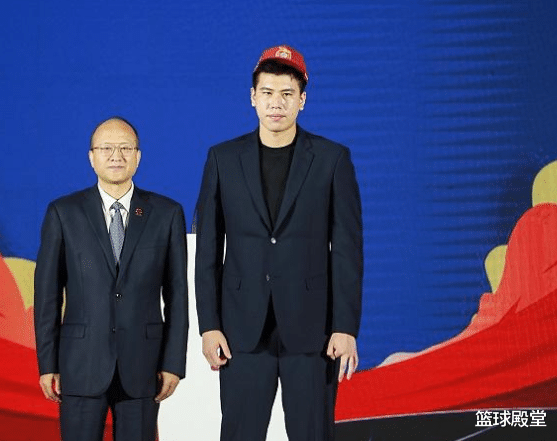 米蘭|山西虐廣東！雙外統(tǒng)治全場(chǎng)，原帥神準(zhǔn)，替補(bǔ)2奇兵，球隊(duì)殺器已現(xiàn)