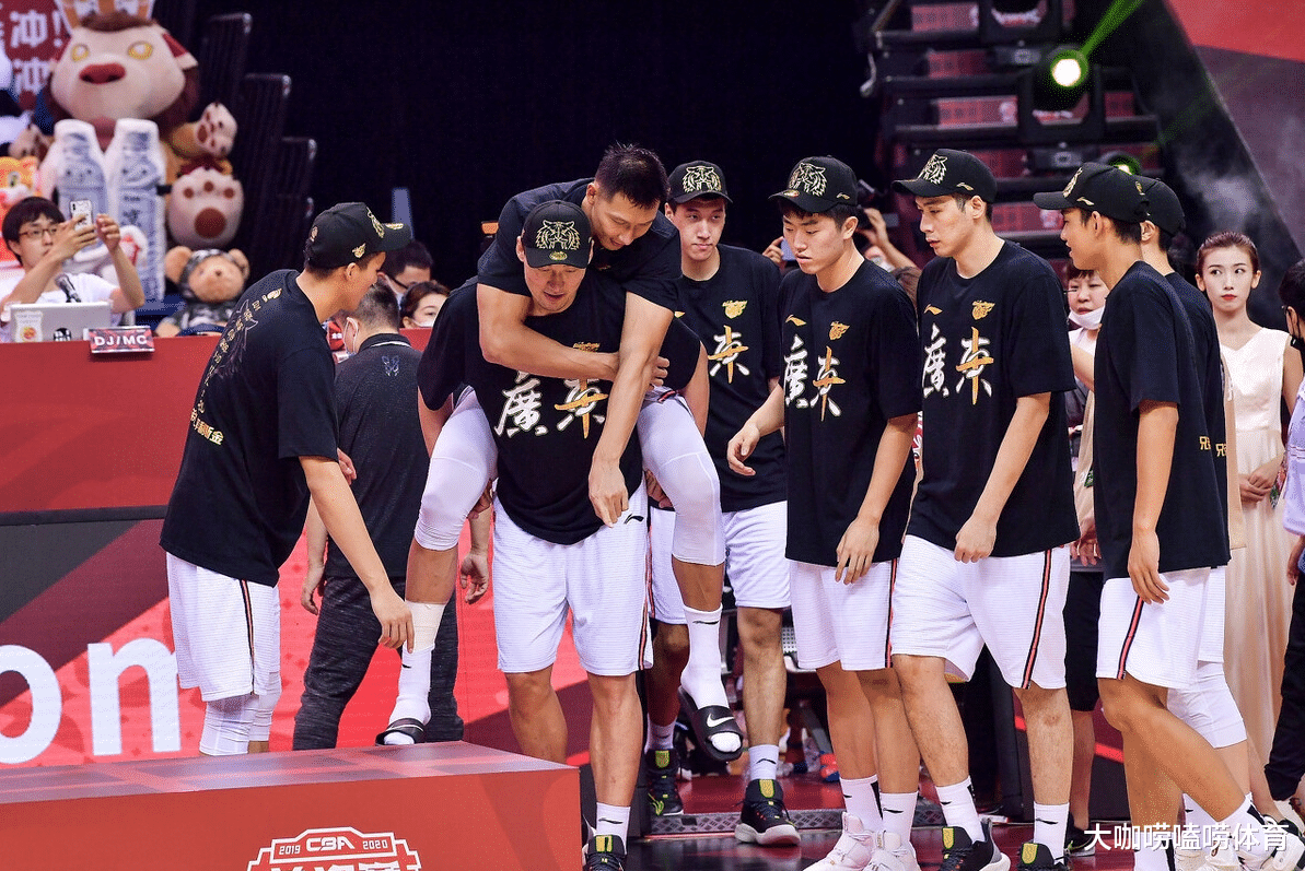 苏伟|苏伟回岳母家探亲！妻子颜值超高，儿女双全，31岁拿顶薪人生赢家