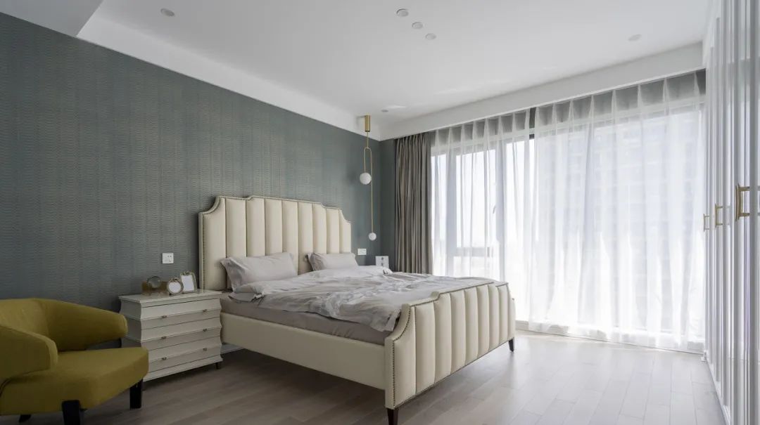 200m2轻美式之家:灰白质感+宝藏细节,满分又高能!