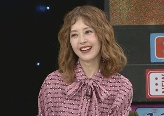 冻龄|“冻龄女神”徐贞姬：62岁老太长着26岁的脸，10万小鲜肉追求她