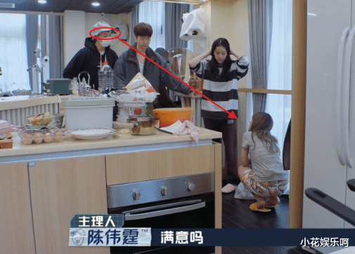 陈伟霆|不换睡衣便去拥抱陈伟霆，而他也大方回搂，网友：坐等两个人官宣