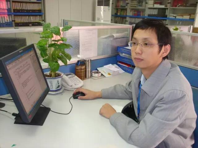 全智贤|卷烟厂流水线也“内卷”，研究生超30%，文凭“通货膨胀”了吗？