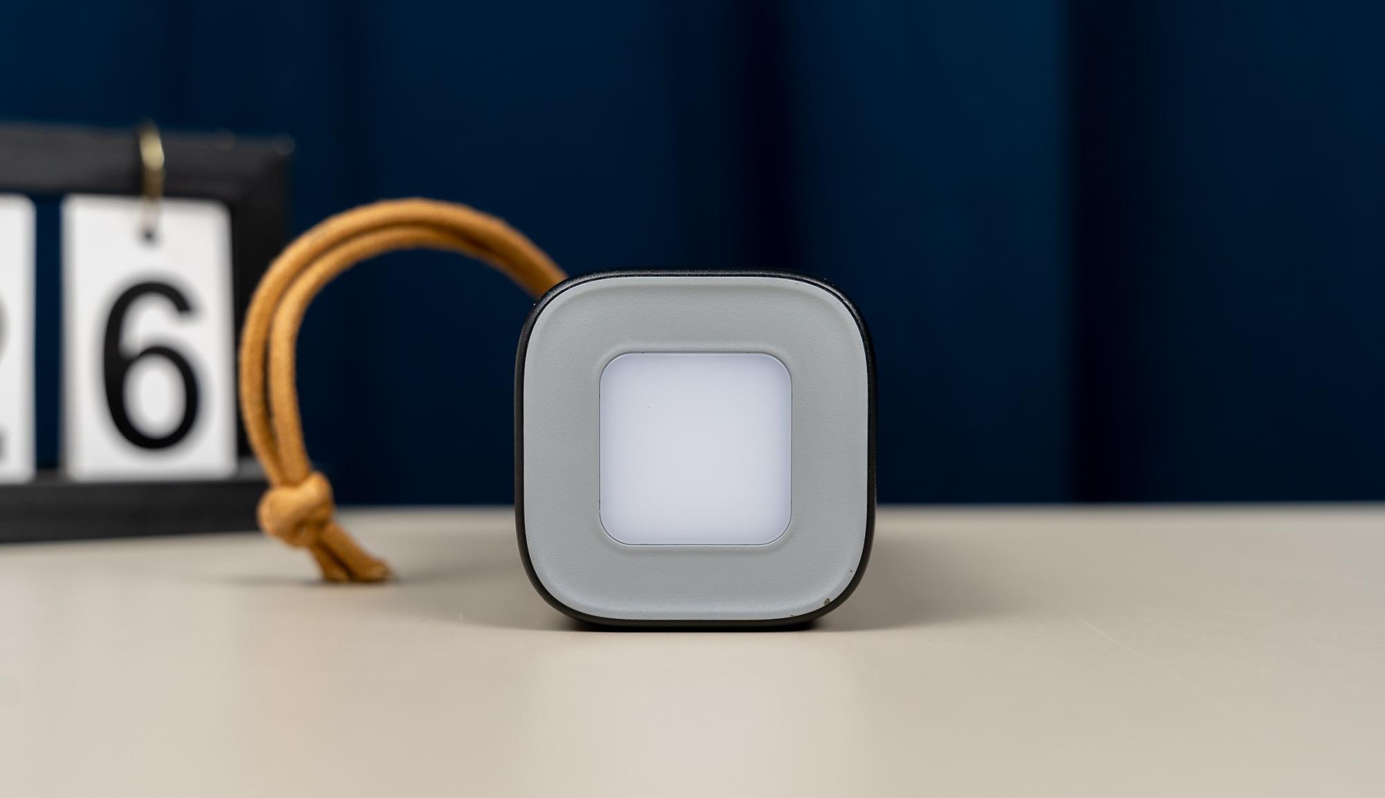 赵月看花花|超级便携，AC交流电随行、哈能户外便携100W移动应急电源 评测