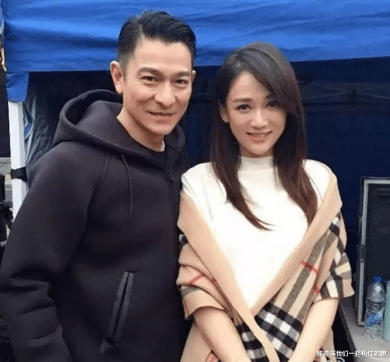 刘德华|长红40年的原因在哪里,看看与刘德华合影的女星就知道了