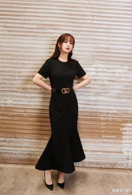 杨紫|杨紫直播，瘦出了小蛮腰？坦言：靠2个方法，一个月瘦16斤！