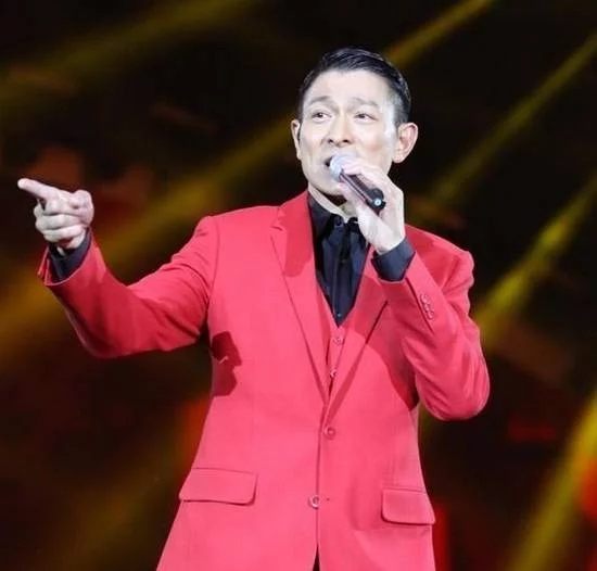 刘德华|刘德华要迎来内地综艺首秀？看到拟邀名单阵容，网友：太梦幻了