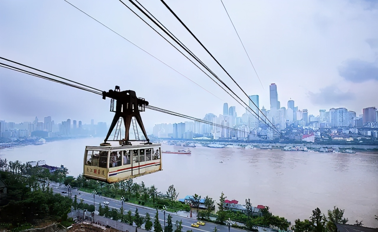 一起六六 重庆到宜昌段的高铁将开建：栈道穿行地缝峡谷，涪陵区将有新发展