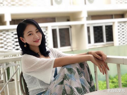 衬衫|女教师的福利将至，产假或面临新变化，男性也跟着“沾光”？