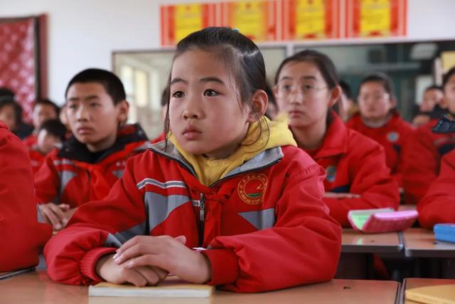 杭州|看完这场升旗仪式，我鼻子都酸了