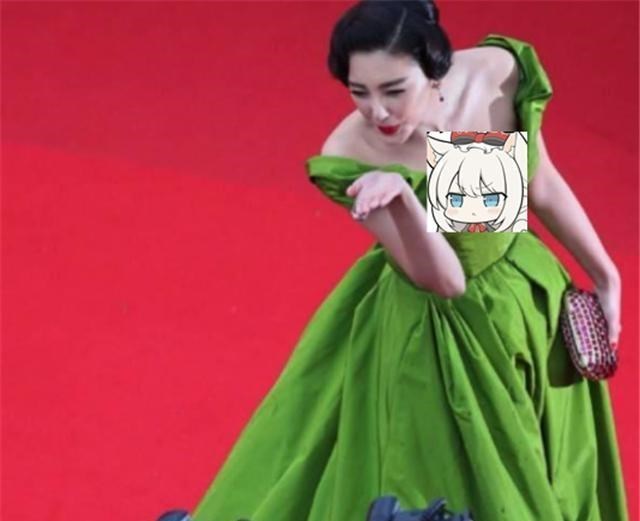 |余霜改走姐姐路线，小钰和希然试礼服，牛油果绿裙子神似张雨绮