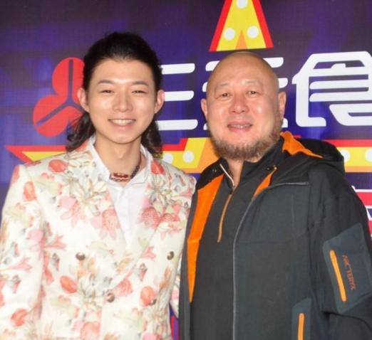 霍尊|有种“整容”叫霍尊，剪短头发后判若两人，网友：早这样早火了