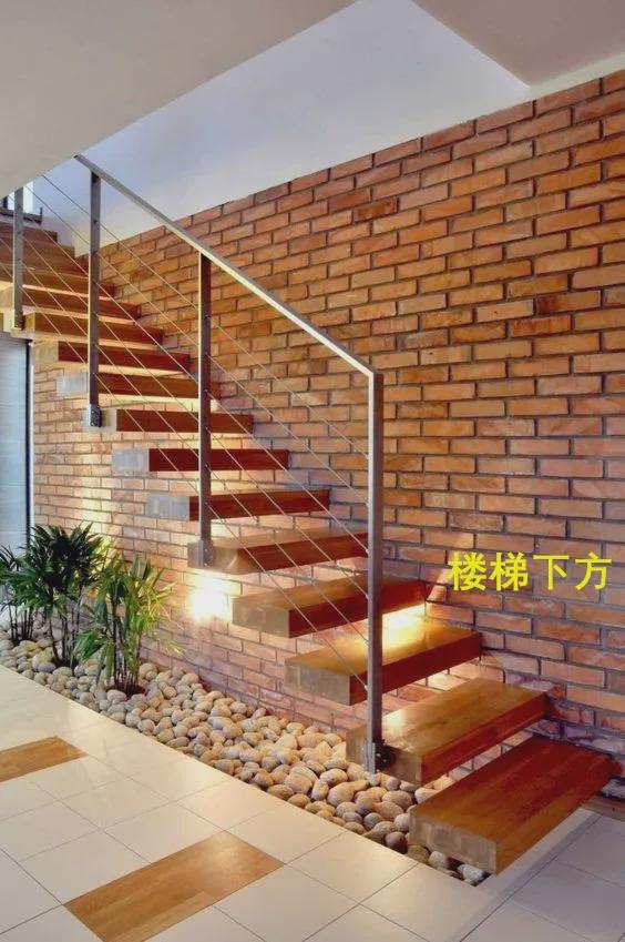 |不打柜子不做石膏线条，用妻子嫌弃的红砖做背景墙，效果惊人！