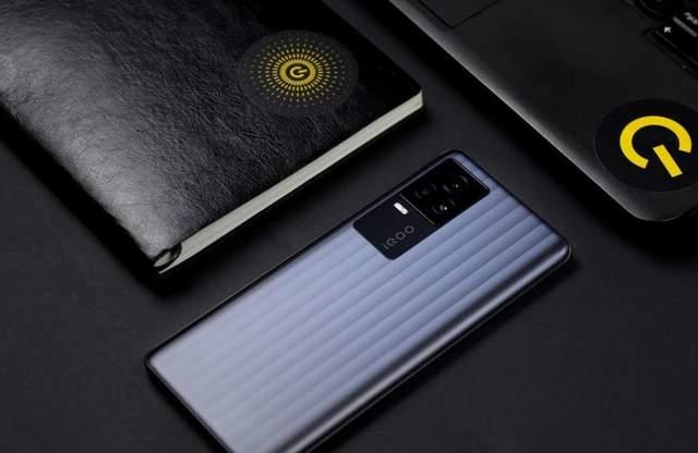 小米科技|老旗舰加速退场,骁龙888+12GB+120W快充,已降至2000档