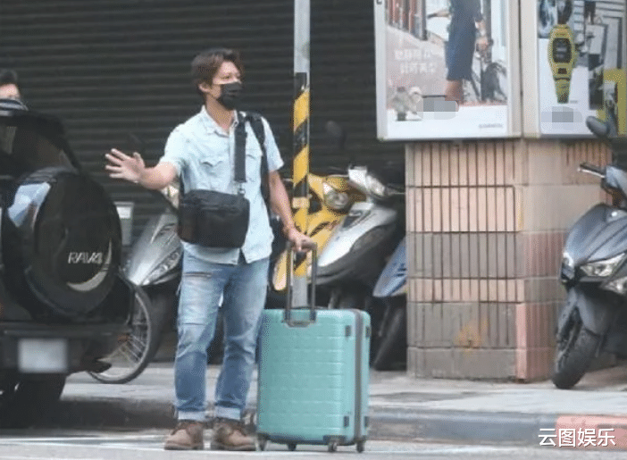 分居|又一男星被曝离婚，本人承认9年婚姻出问题，与小10岁妻子已分居