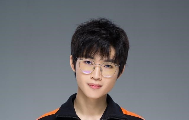 绿叶妈妈|KPL:Cat和久诚齐聚AG!人气碾压狼队,秋季赛将告别第二魔咒?