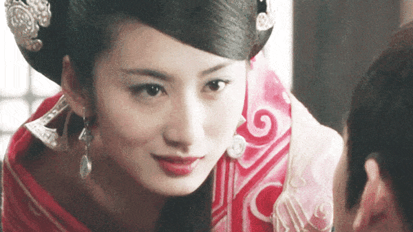 郭珍霓|13年前艳压佟丽娅，消失6年后靠一副“媚骨”复出：什么妖妃，老娘是纯情少女