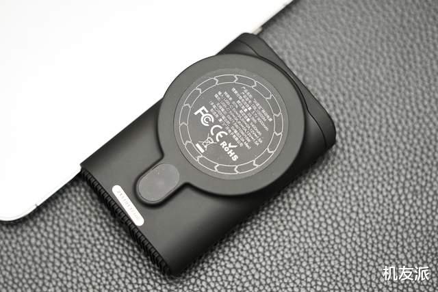 magsafe|iPhone 13必备！iWALK magsafe磁吸充电宝上手体验，真方便