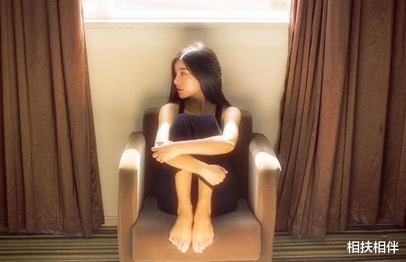相扶相伴 夫妻间AA，你觉得能走多远