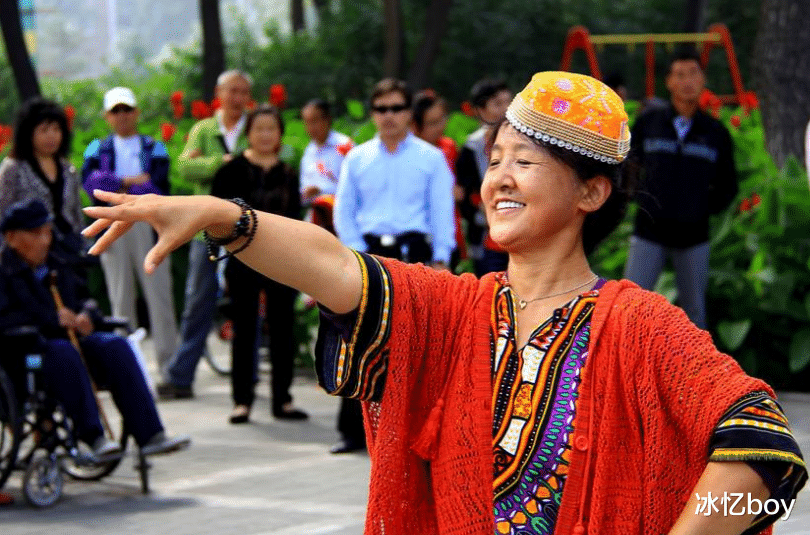 甲状腺结节|仅用半年,43岁大姐甲状腺结节从2·4降到0·1,经验:3种食物宜多吃