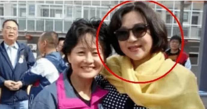 郭敬明|与利智一见钟情，李连杰毅然与黄秋燕离婚，30年过去黄秋燕怎样了