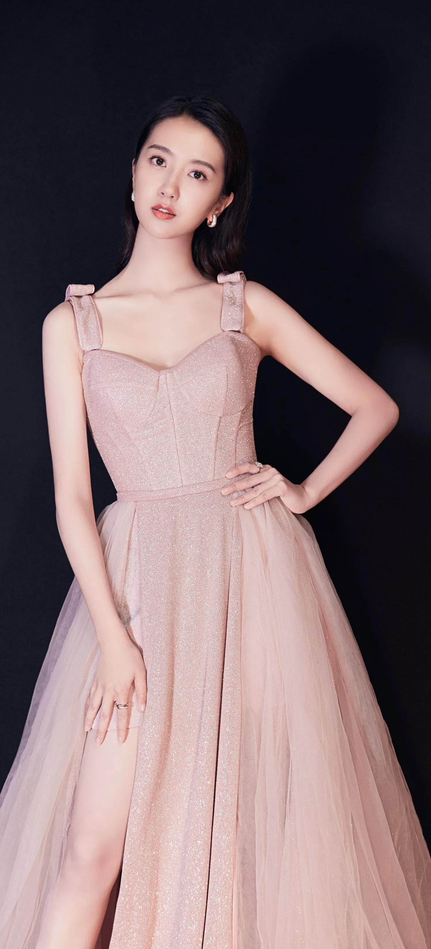 星光大道|从跑龙套到硬核女主，许龄月的逆袭之路，她的成功绝非偶然