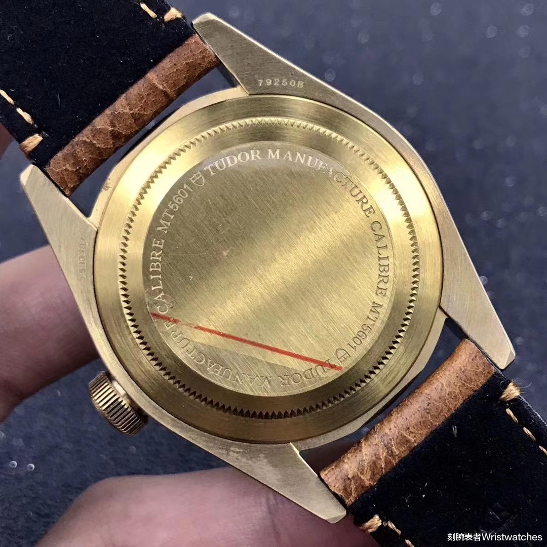 刻腕表者Wristwatches|XF厂帝舵青铜花V3版复刻表入手推荐「告别一眼假」